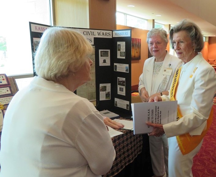 DUV DeptConv SMeyer Display 2019